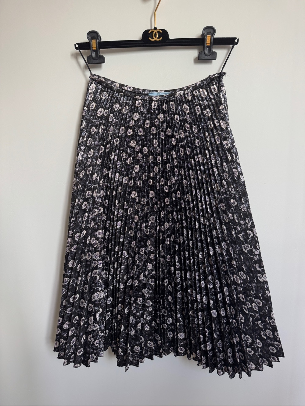 Prada 18SS Lamé Pleated Jacquard Midi Skirt - Floral Metallic Print - Size 36